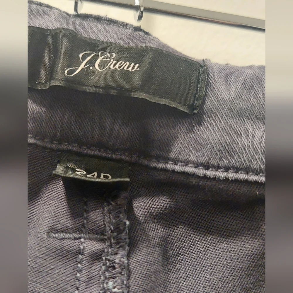 J. Crew Women's Charcoal Straight Leg Jeans - Picture 4 of 7